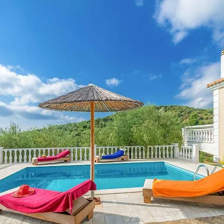 Villa Arbutus Gianouleika